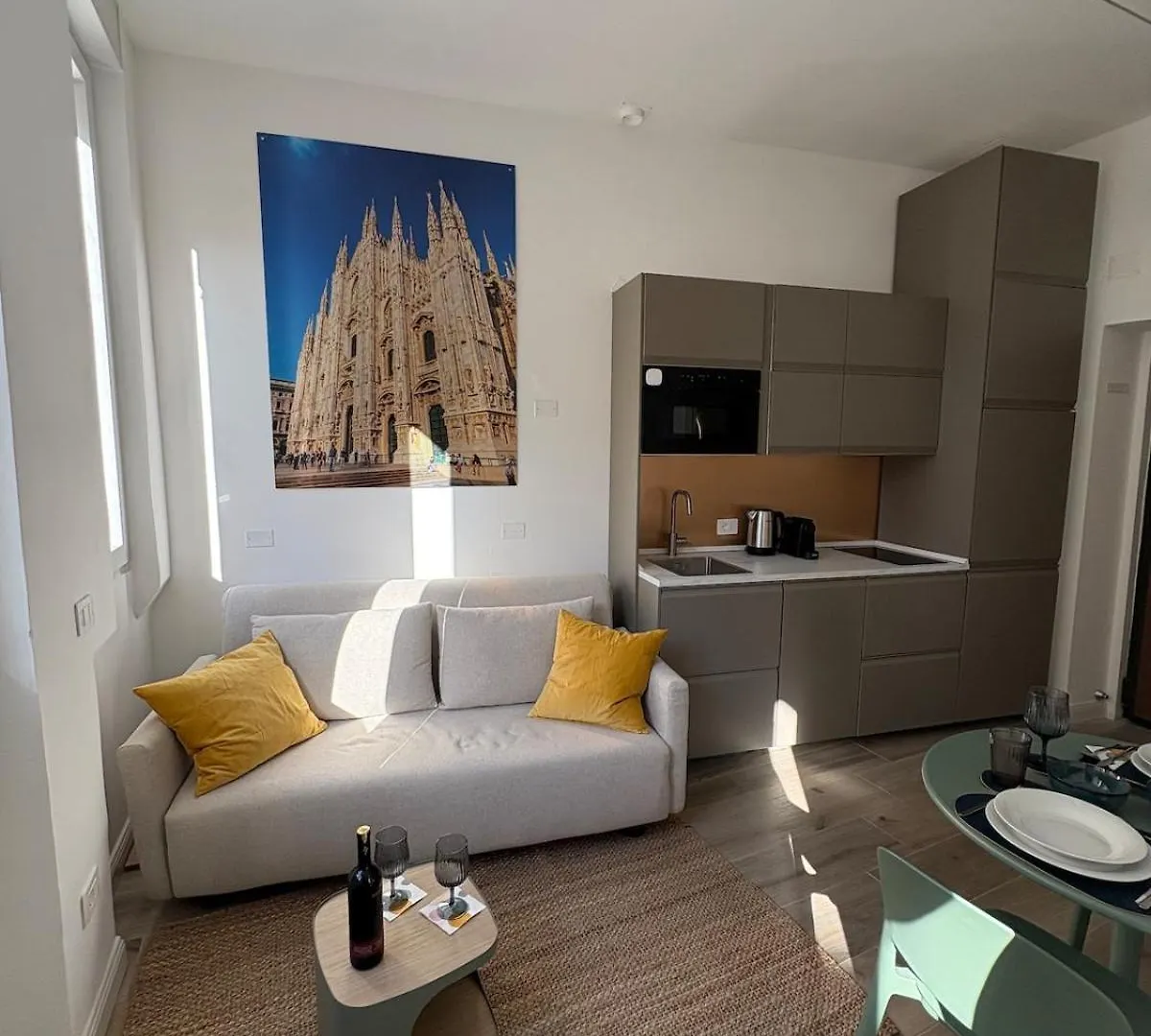 Milan Top 7 Attractions At Metro1 - Charming Flat
